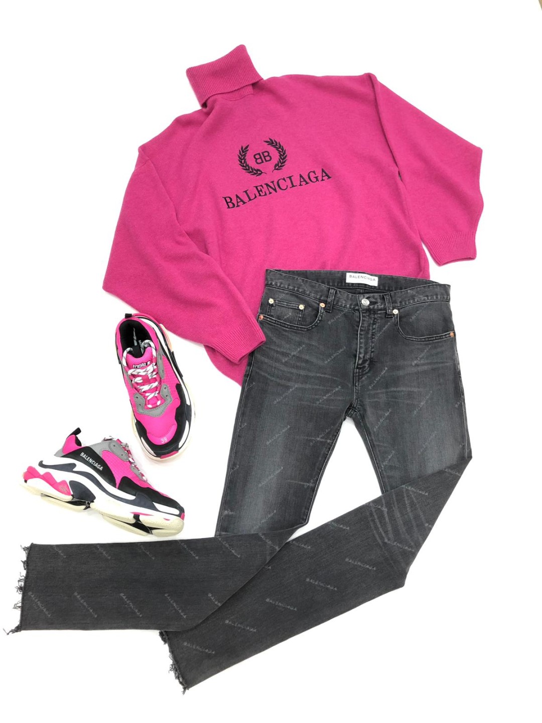 Look от Balenciaga - когда нужно вписаться в толпу, выполнить задание в общественном месте и при этом остаться незамеченной в streetstyle потоке