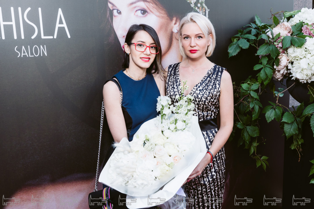 Екатерина Холостенко, Зара Амаева