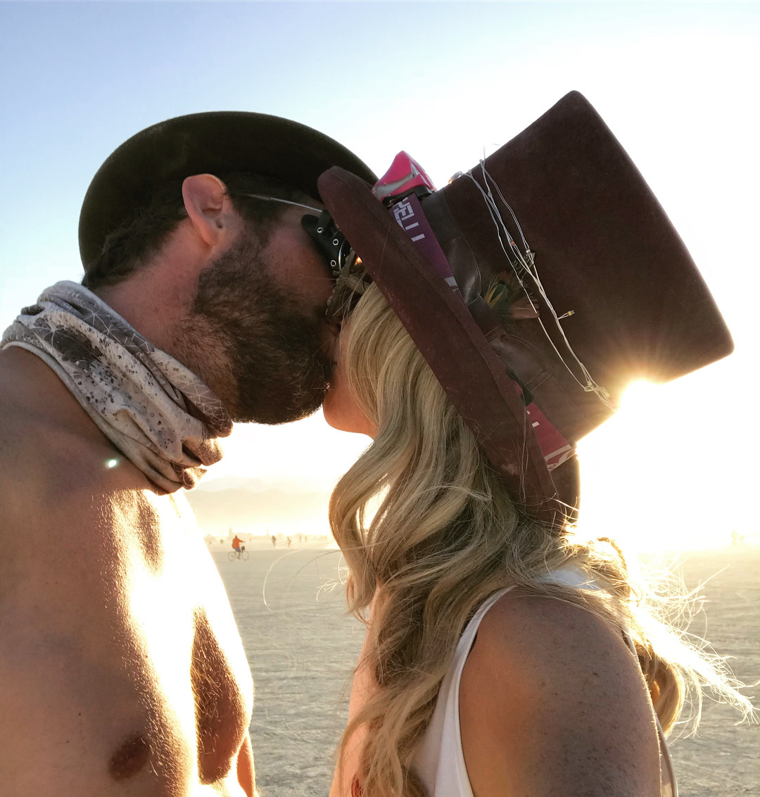 Фото: @katiestetson