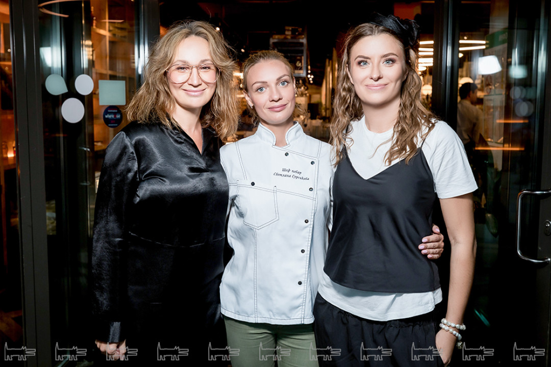 Кристина Кретова, Светлана Сурсикова, Наталья Полунина