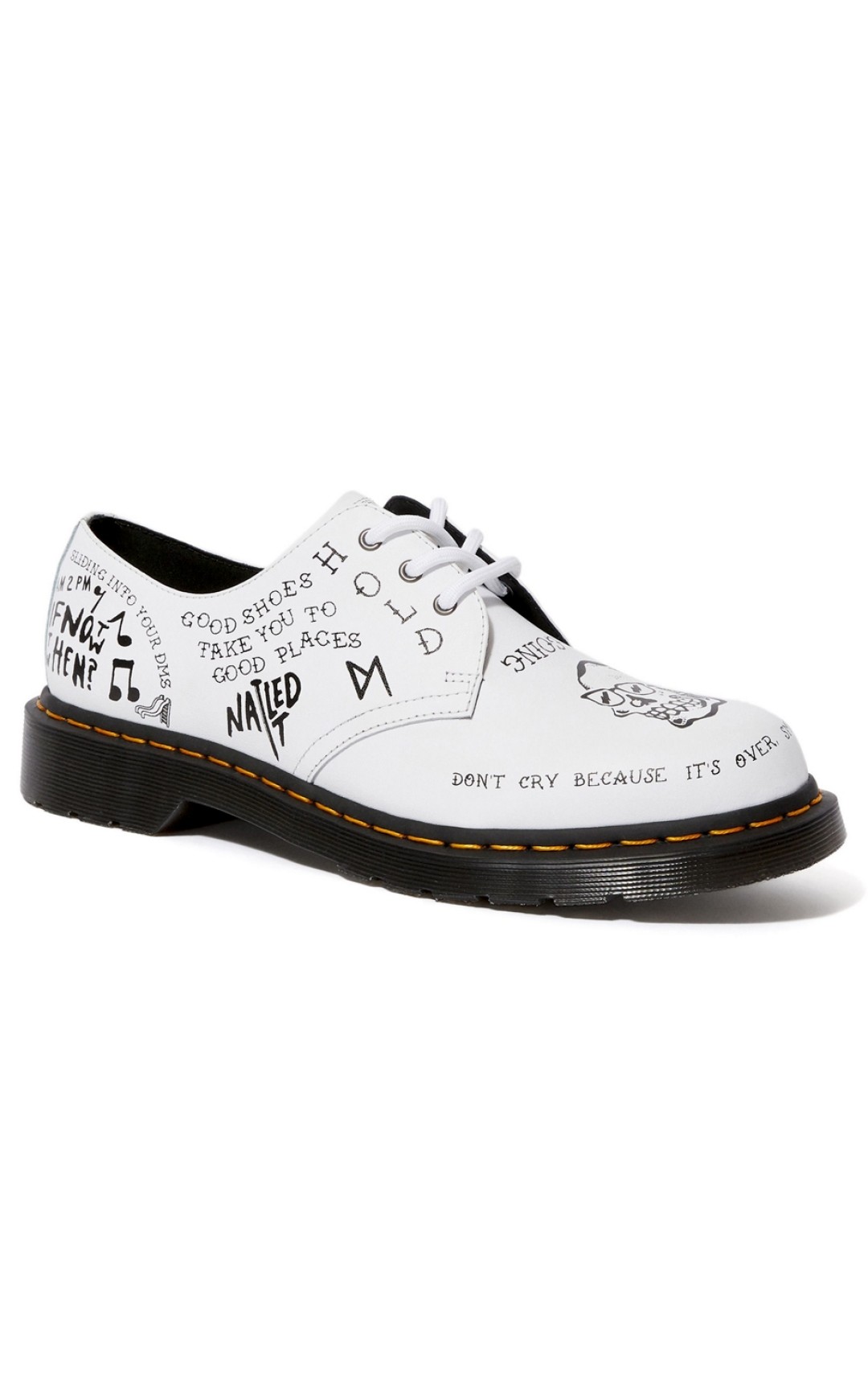 Мужские и женские ботинки Dr. Martens, 14 500 рублей (ТРЦ «Галерея»)