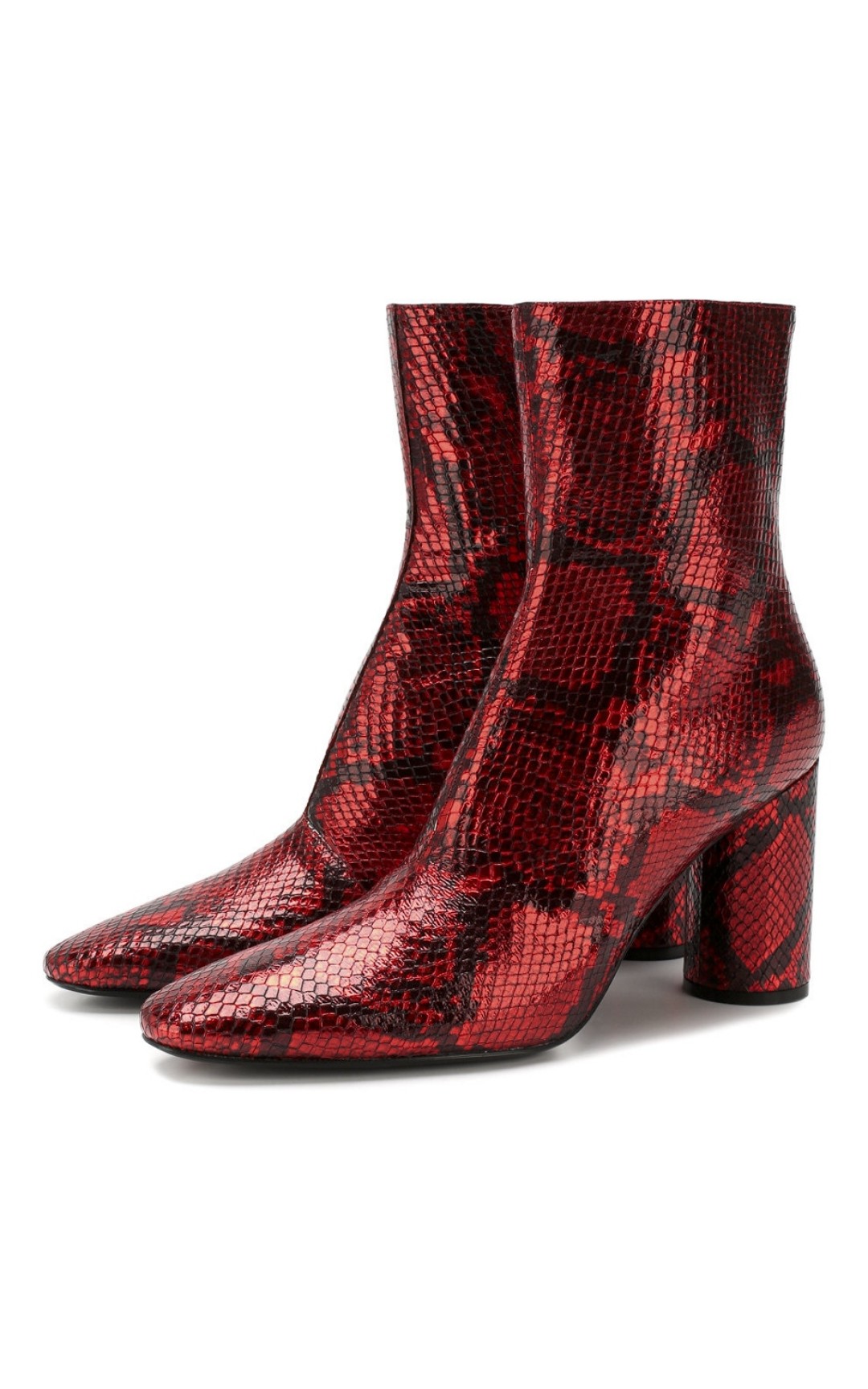 Balenciaga, 75 300 рублей (ДЛТ)