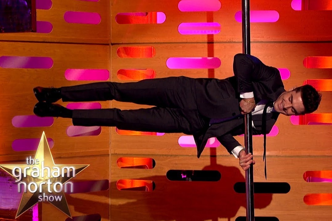 Зак Эфрон в Neil Barrett на шоу Грэма Нортона