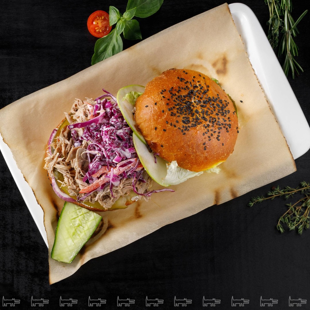 Бургер с уткой