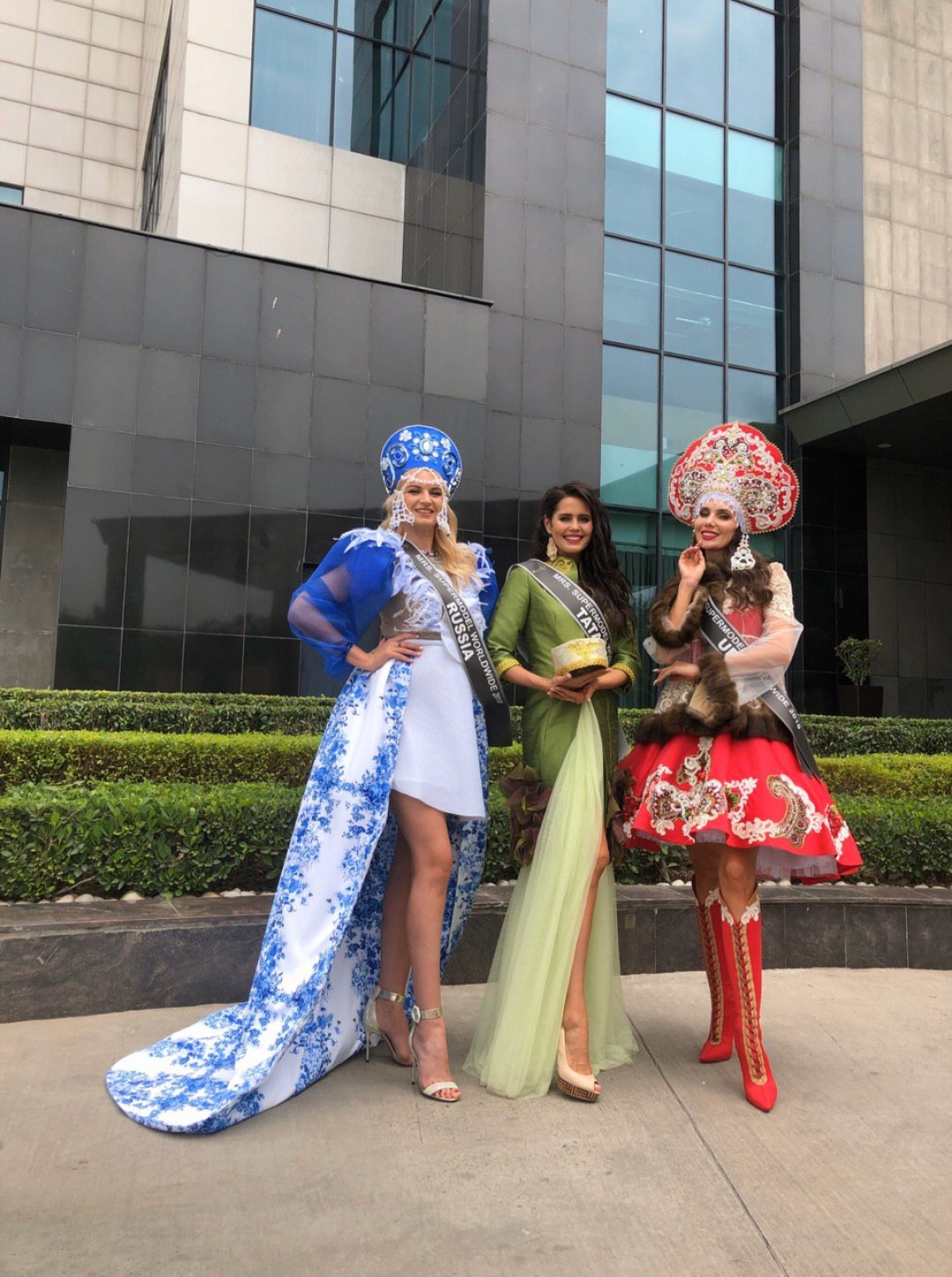 Елена Колупаева, Анастасия Ладейщикова и Оксана Минеева