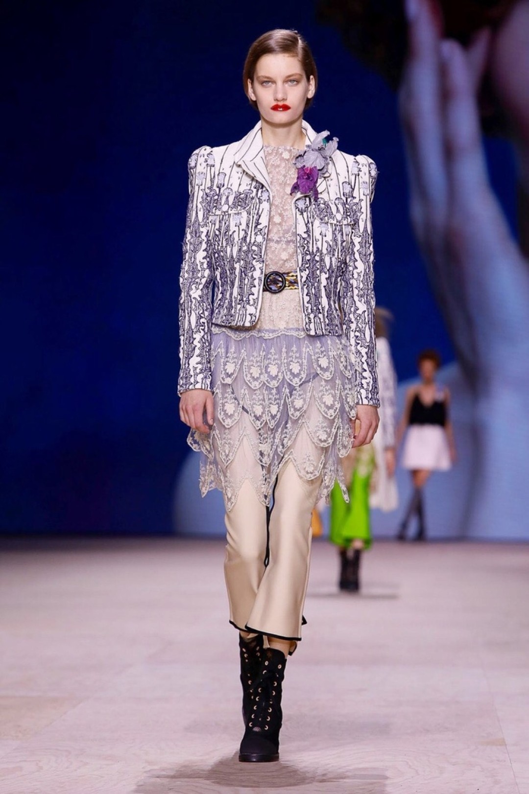 Алина Болотина на показе Louis Vuitton