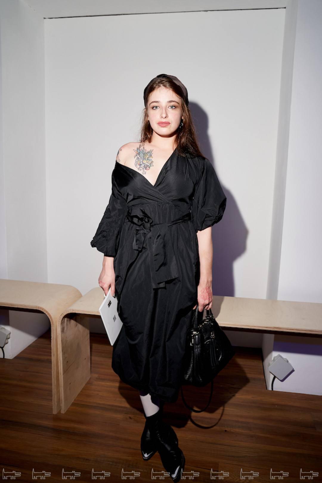 На Марии: перешитое платье Zara, сумка Gucci, казаки Zadig & Voltaire, моносерьга с антверпенской барахолки