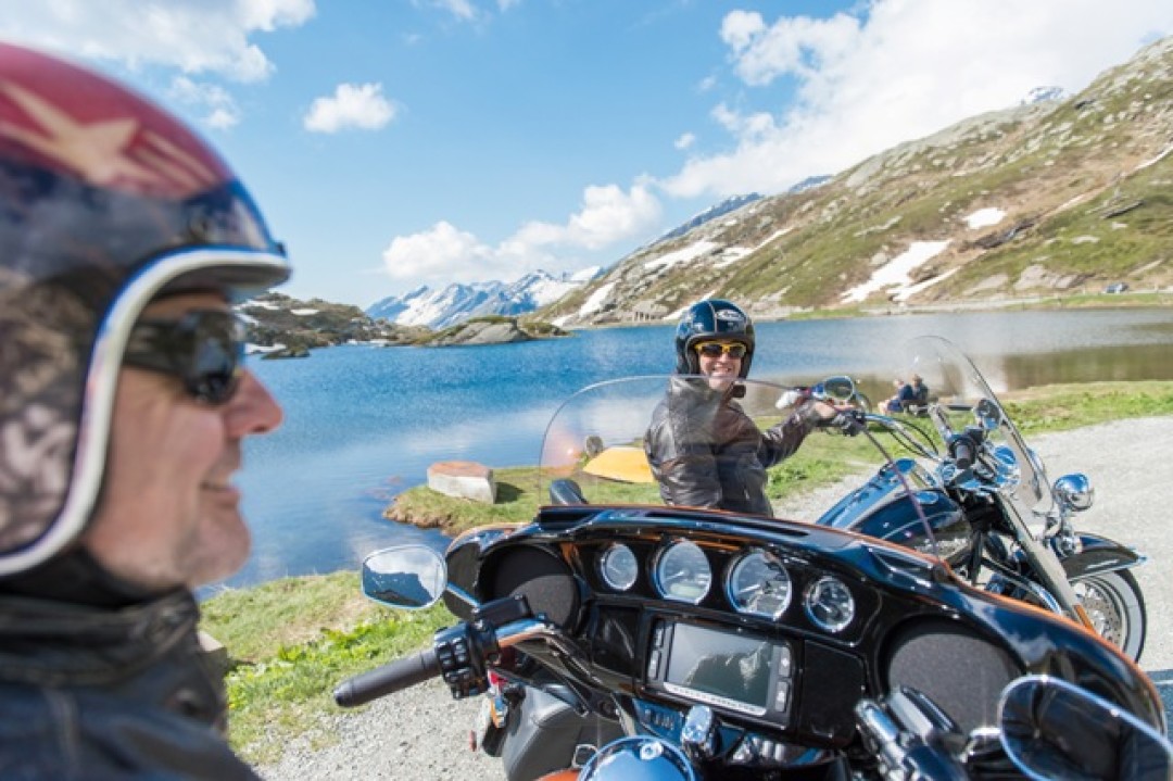 Grand Tour — маршрут, созданный для тех, кто передвигается по Швейцарии на автомобиле или мотоцикле.