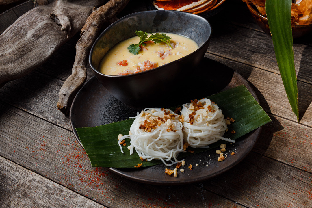 Карри-суп с раковыми шейками