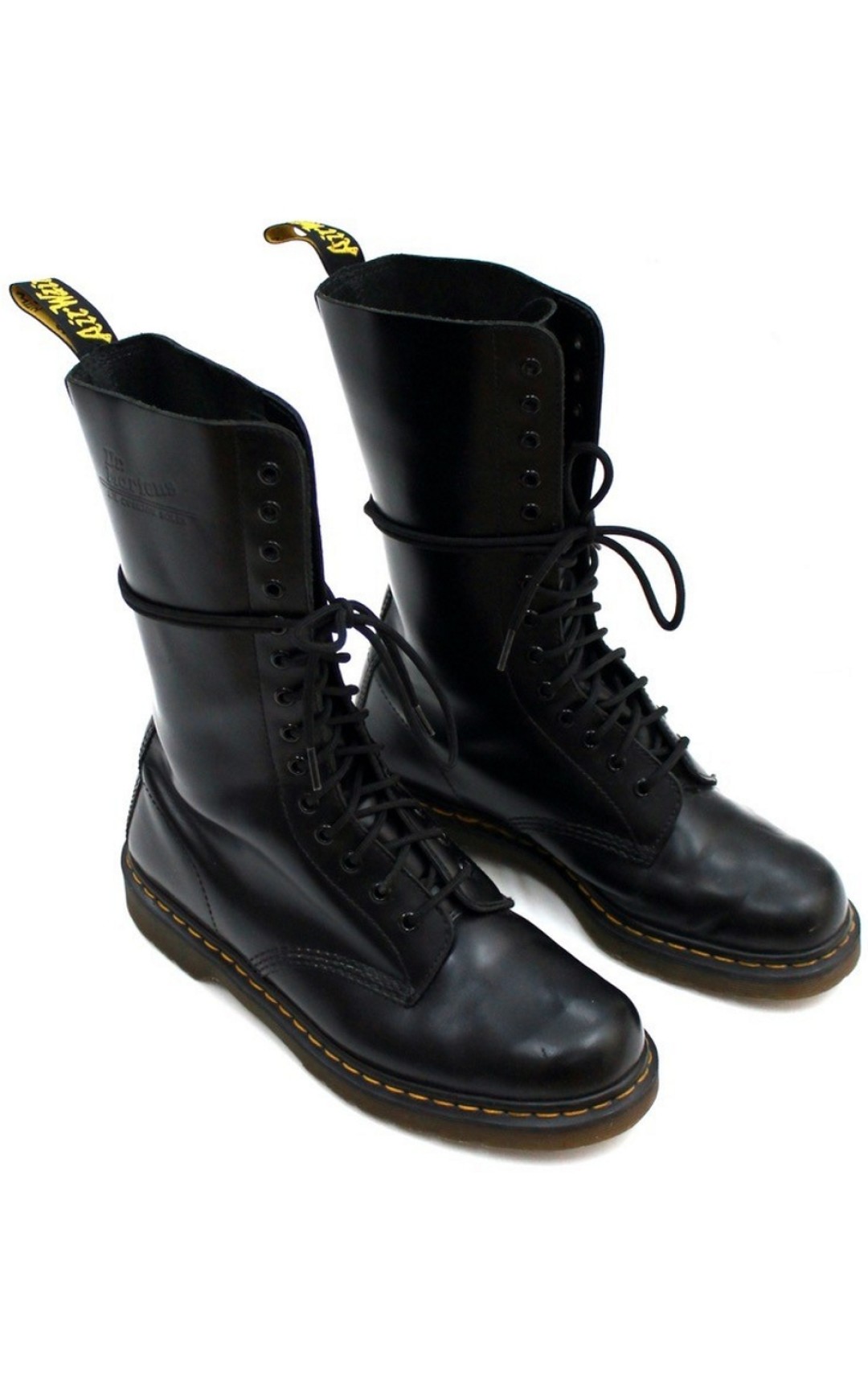 Ботинки Dr. Martens — редкая модель на 14 колец, 43 размер, 8600 рублей («Зубы Христа»)