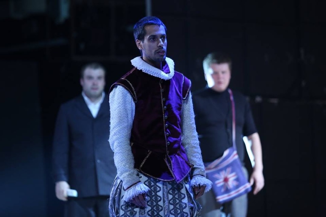 Роман Габриа