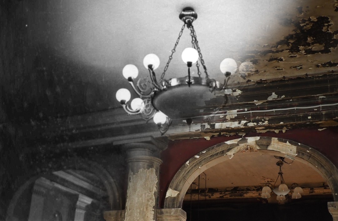 Коллаж фотографий Анненкирхе в 1970-х и сегодня