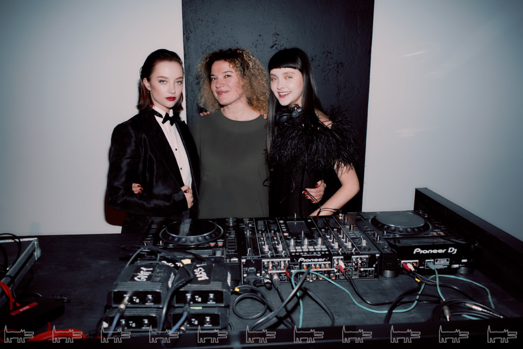 Анастасия Шевцова, Ксения Гощицкая, Арина Шевцова