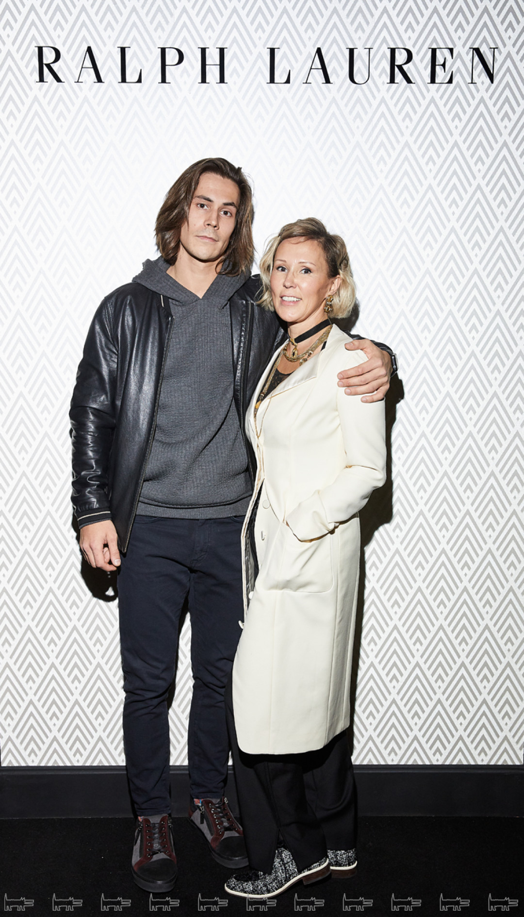 Генри Кроо, Виолетта Кроо