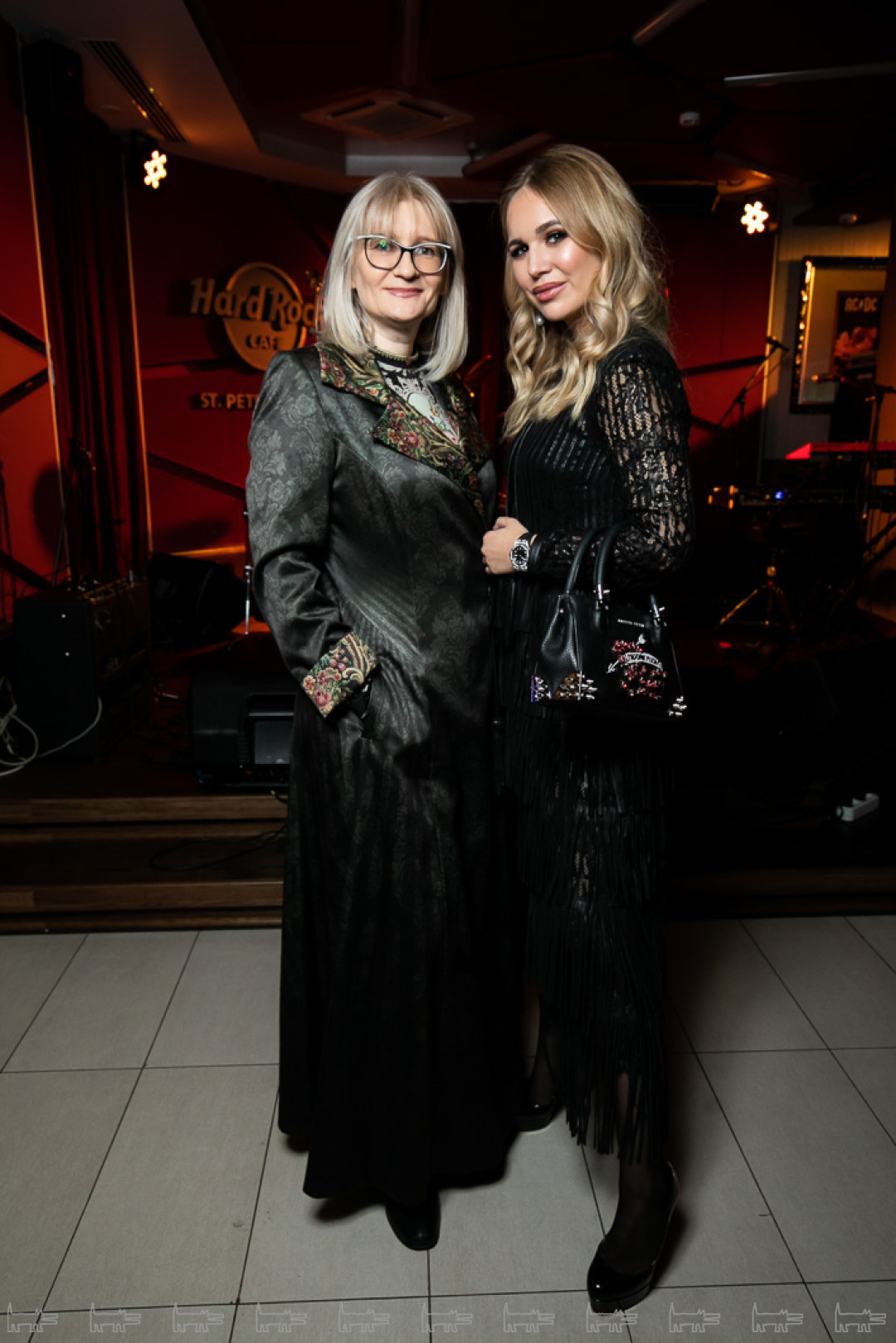 Надежда Коротовских, Ника Кравцова