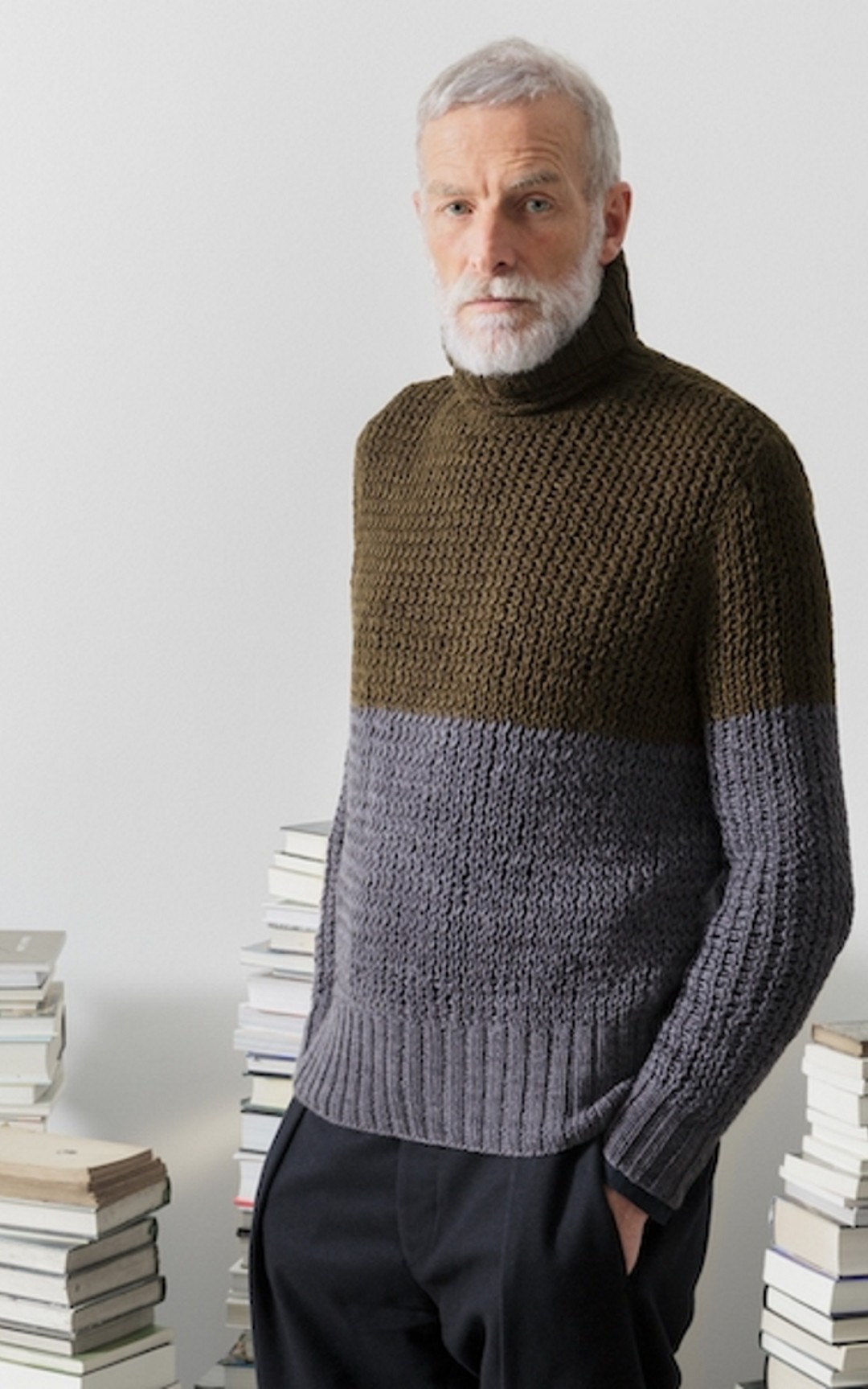 Мужской свитер Knitbrary, 800 евро (knitbrary.com)