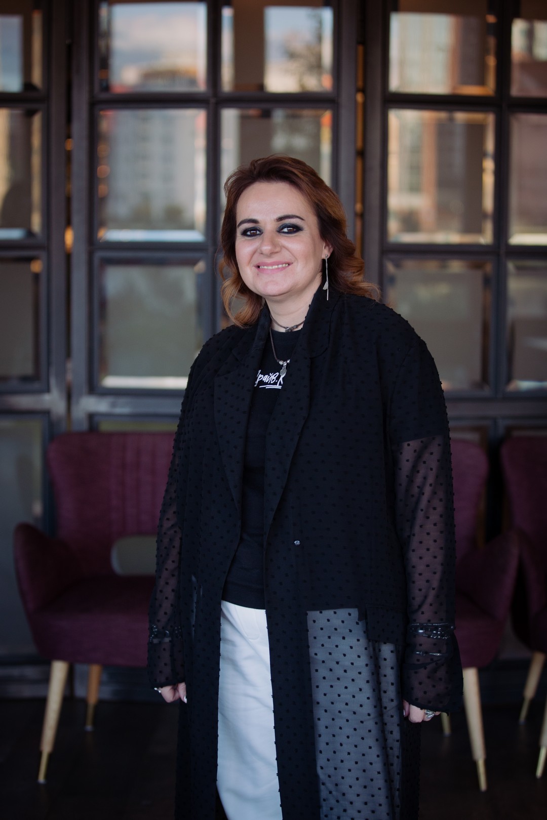 Айше Агекян, управляющая ТРЦ «Мега Екатеринбург». Стильное ландшафтное озеленение, фонтаны, игровые и спортивные зоны, множество кафе - парк в «Мега