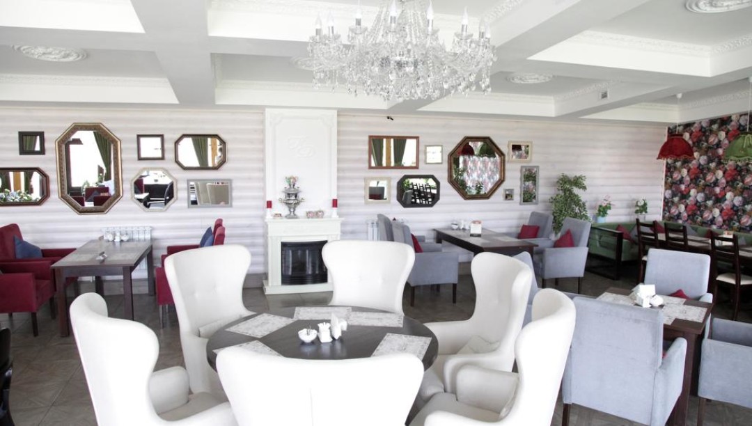 "Купеческий дворик"