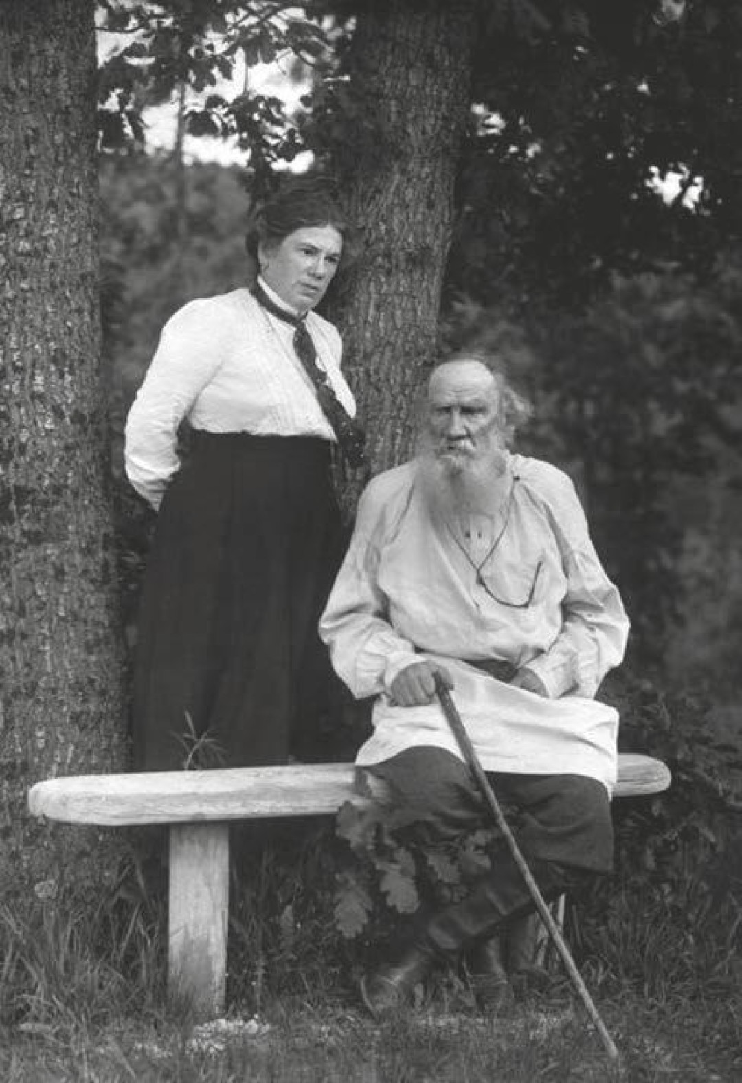 Л. Н. Толстой с дочерью Татьяной. 1910