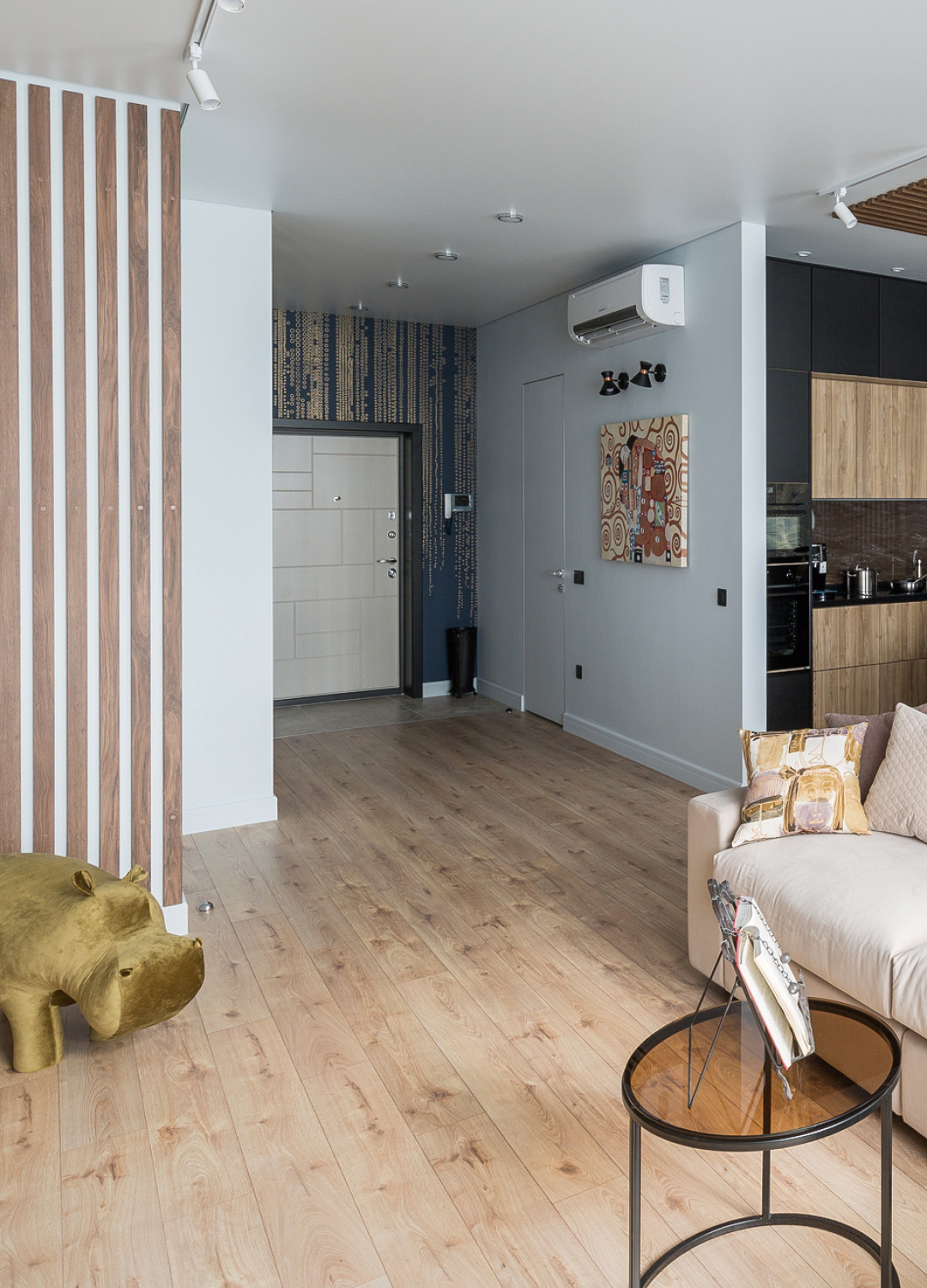 Немецкий ламинат обладает высокой влагостойкостью и может укладываться даже в ванной комнате