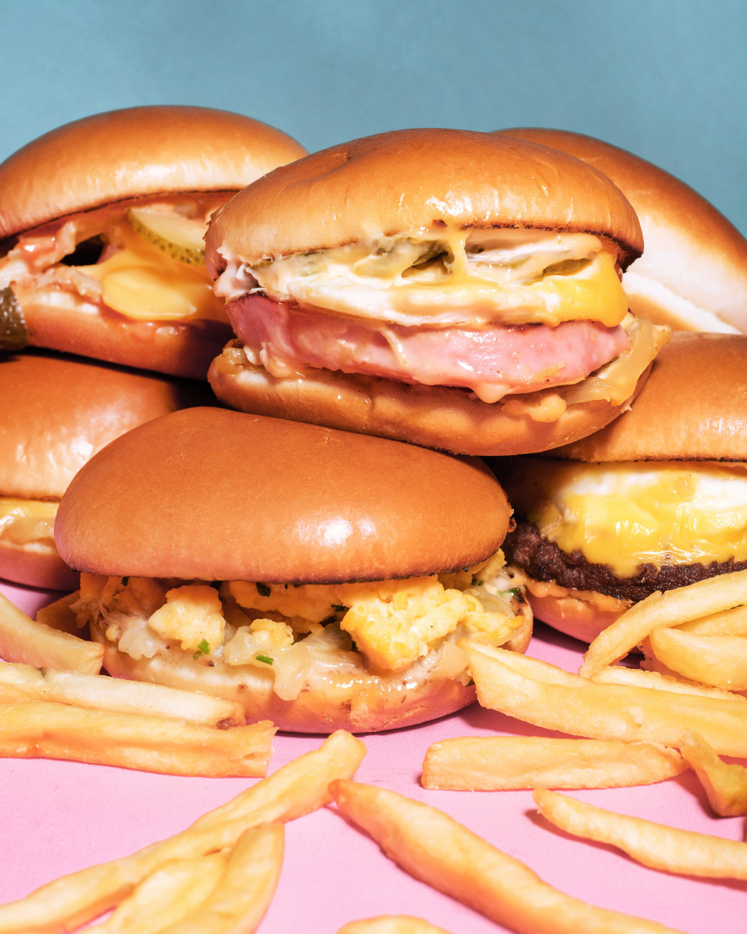 «Яйцо и булочка»