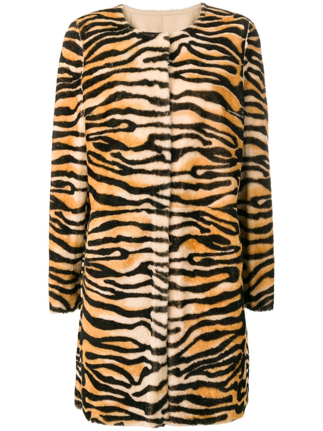 Женская двухсторонняя дубленка Yves Salomon, 96 042 рублей (Farfetch)