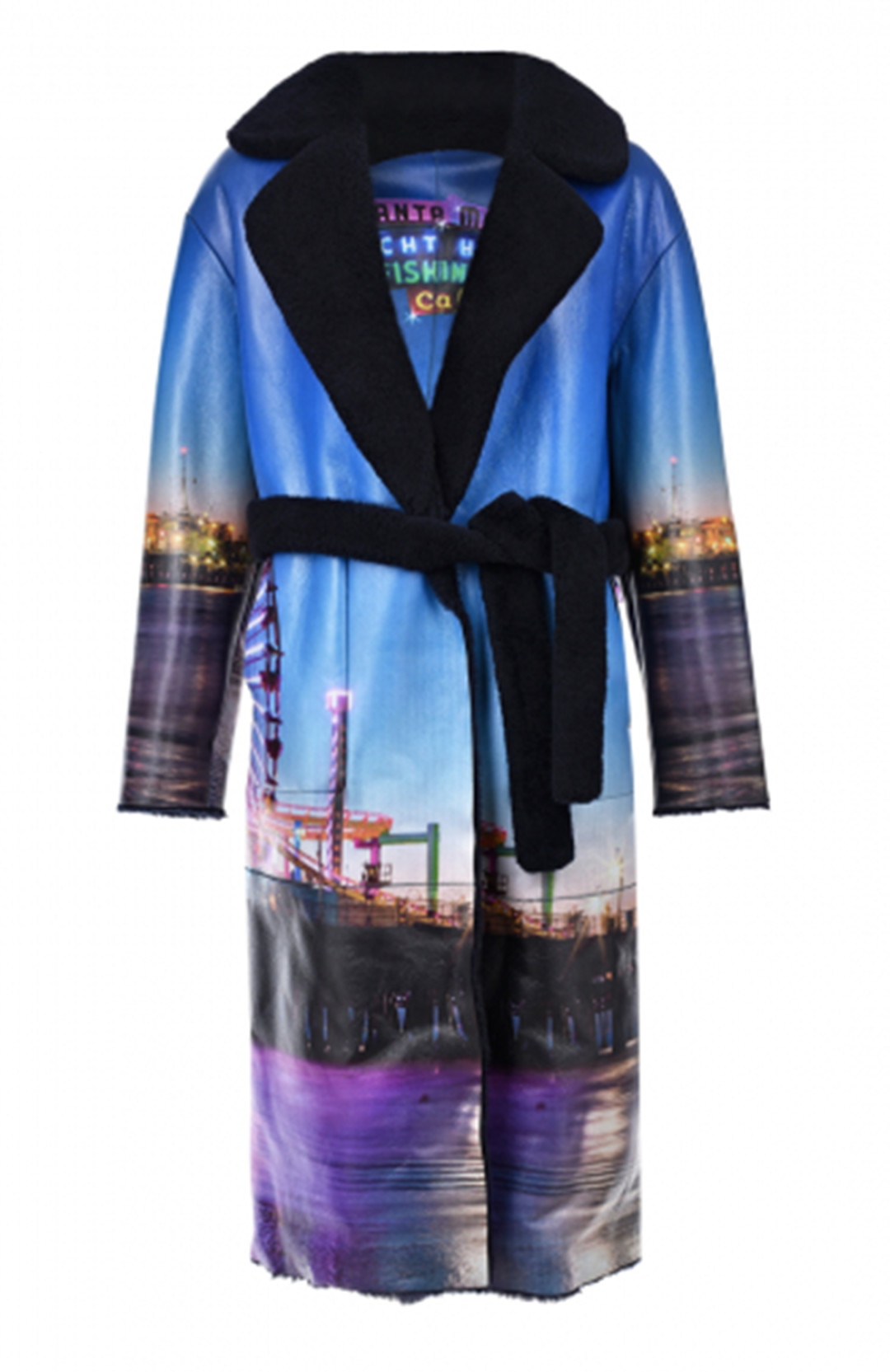 Женская двухсторонняя дубленка с принтом Blancha, 315 000 рублей («Кенгуру»)