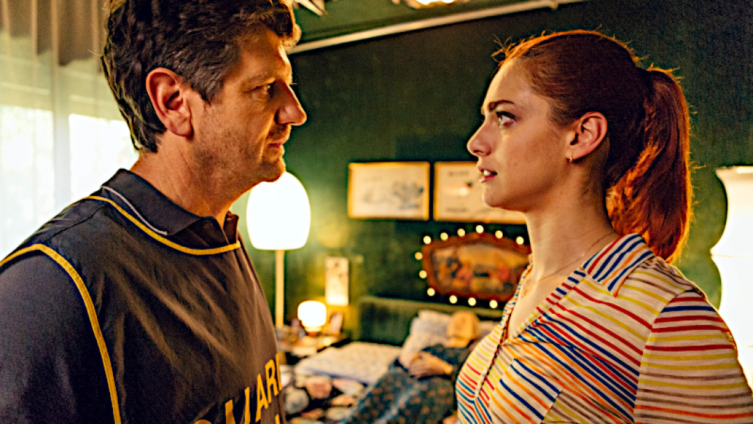 Кадр из фильма «Спрячь бабушку в холодильнике»