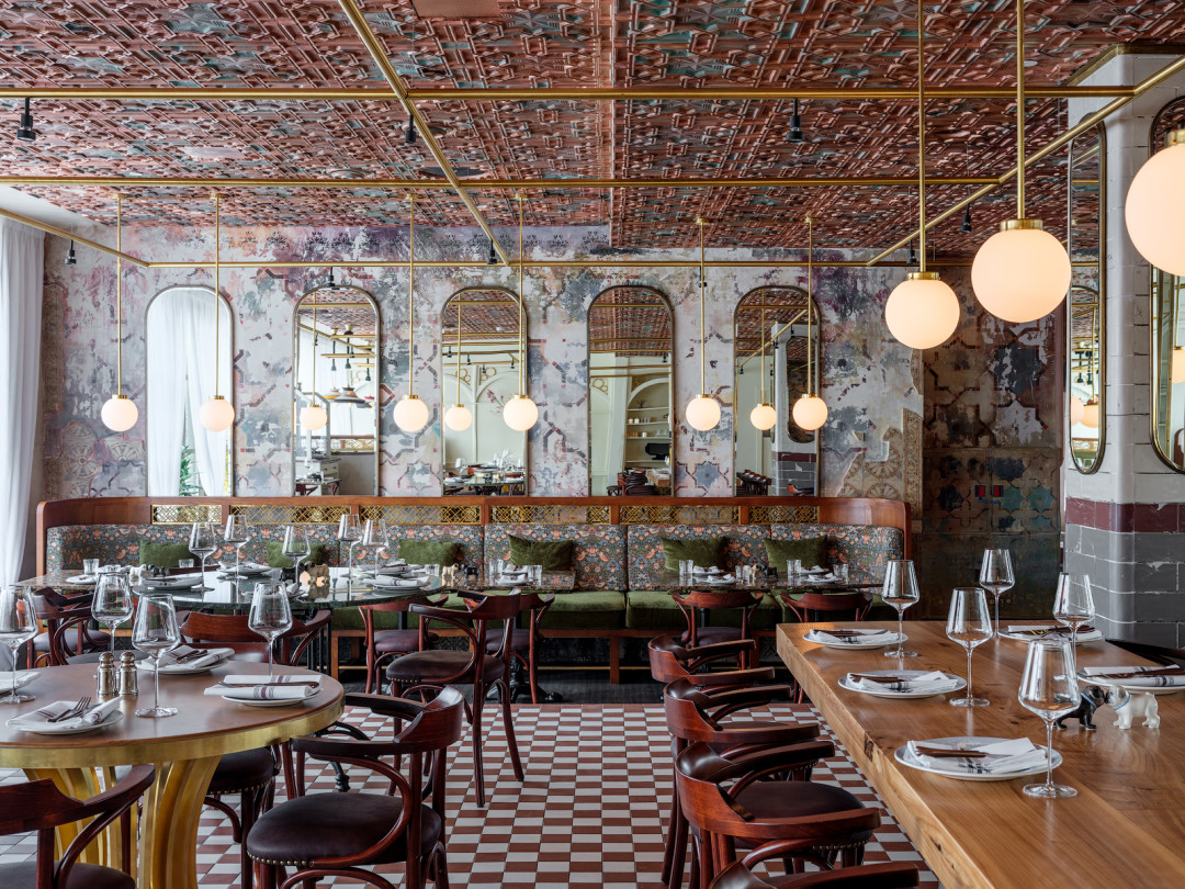 Петровка, 2, 5-й этаж ЦУМ, Москва