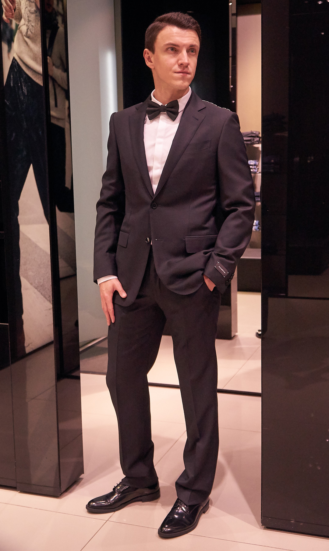 Костюм Ermenegildo Zegna Рубашка Emporio Armani Туфли Ermenegildo Zegna