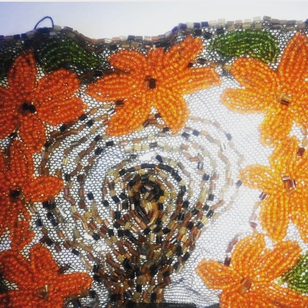 Накидка, вышитая бисером