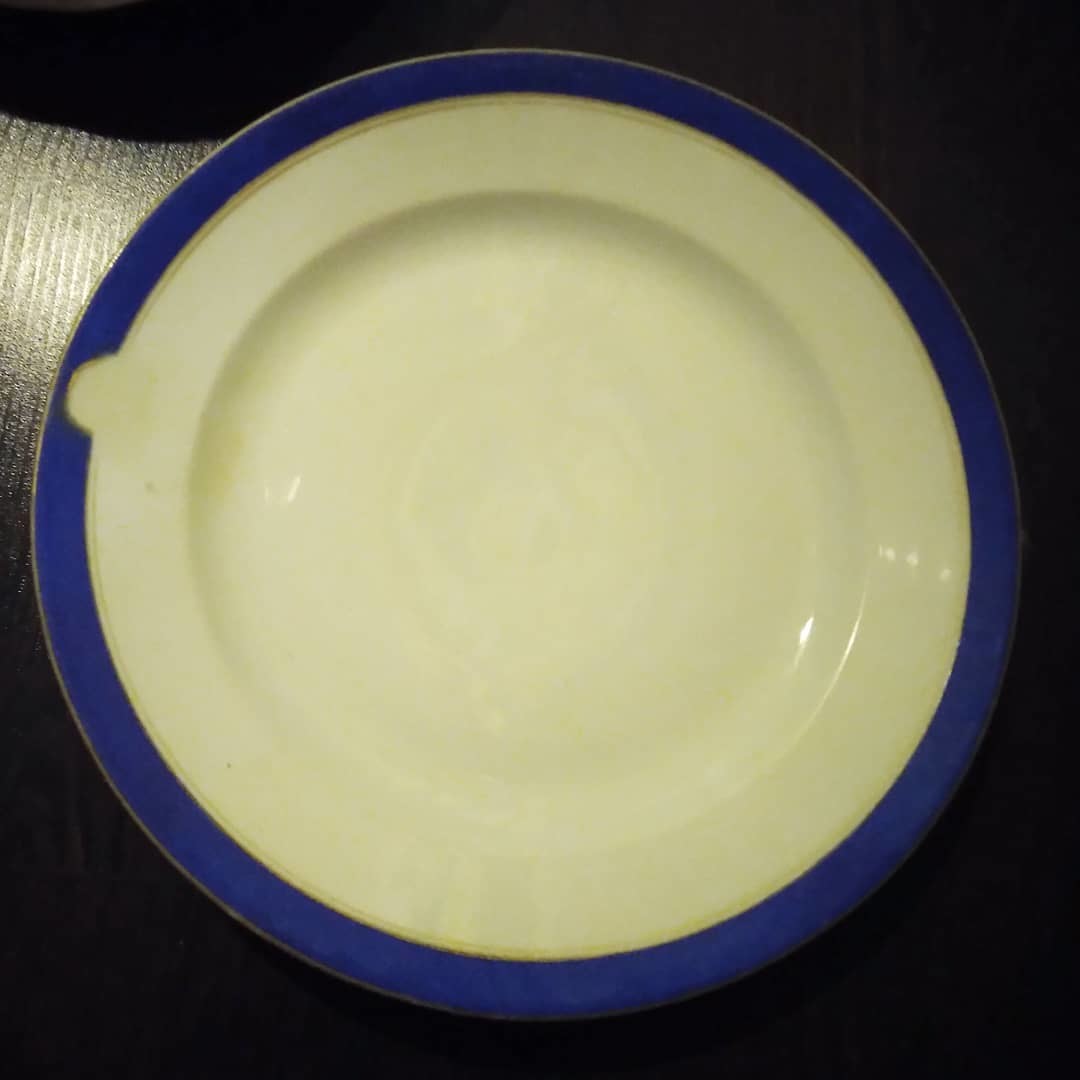 Самая дорогая тарелка в коллекции. Предположительно, выполненная в период 1894-1918-х годов