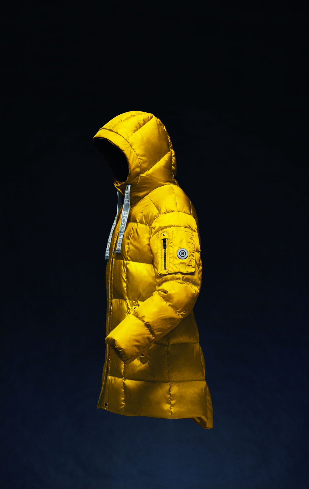 Женская куртка B Jacket Bogner, 82 200 рублей (Галерея бутиков Grand Palace)