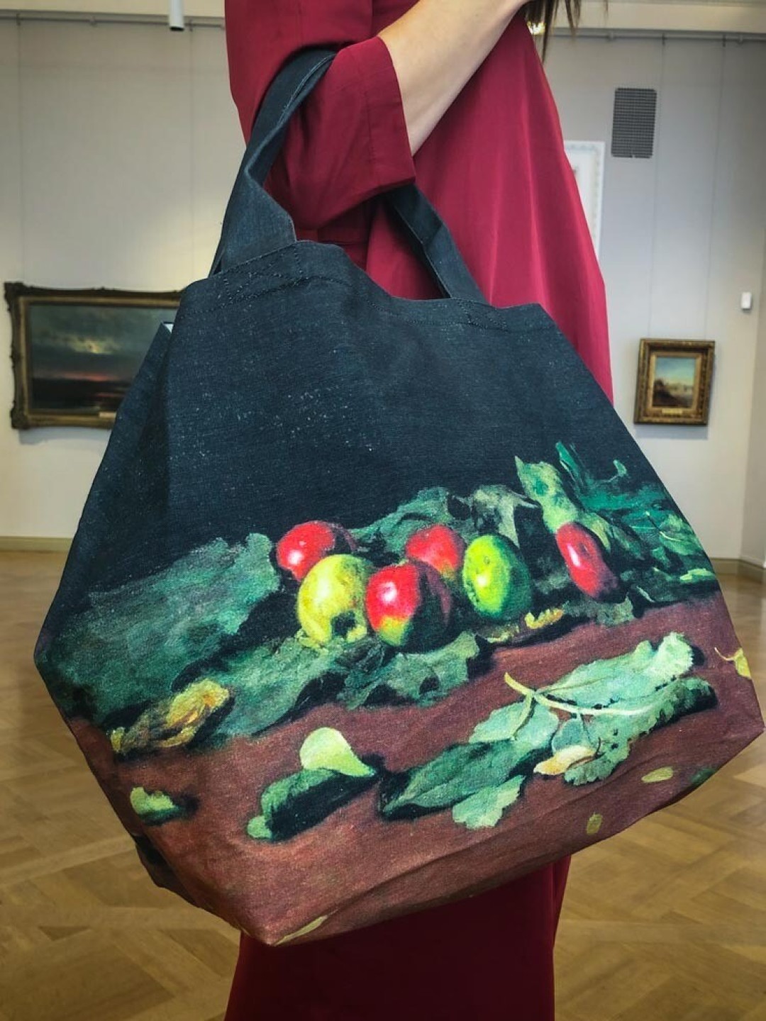 Большая сумка «Яблоки», 2 340 рублей