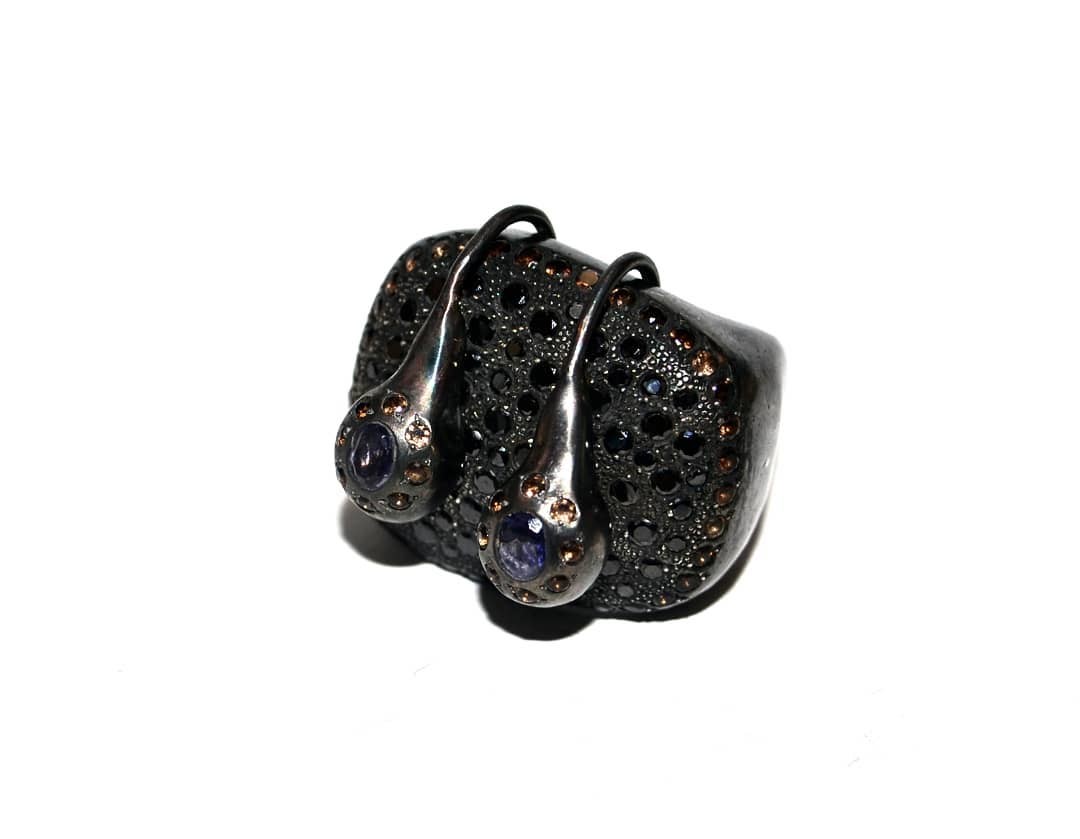 Серьги с иолитами и раухтопазом