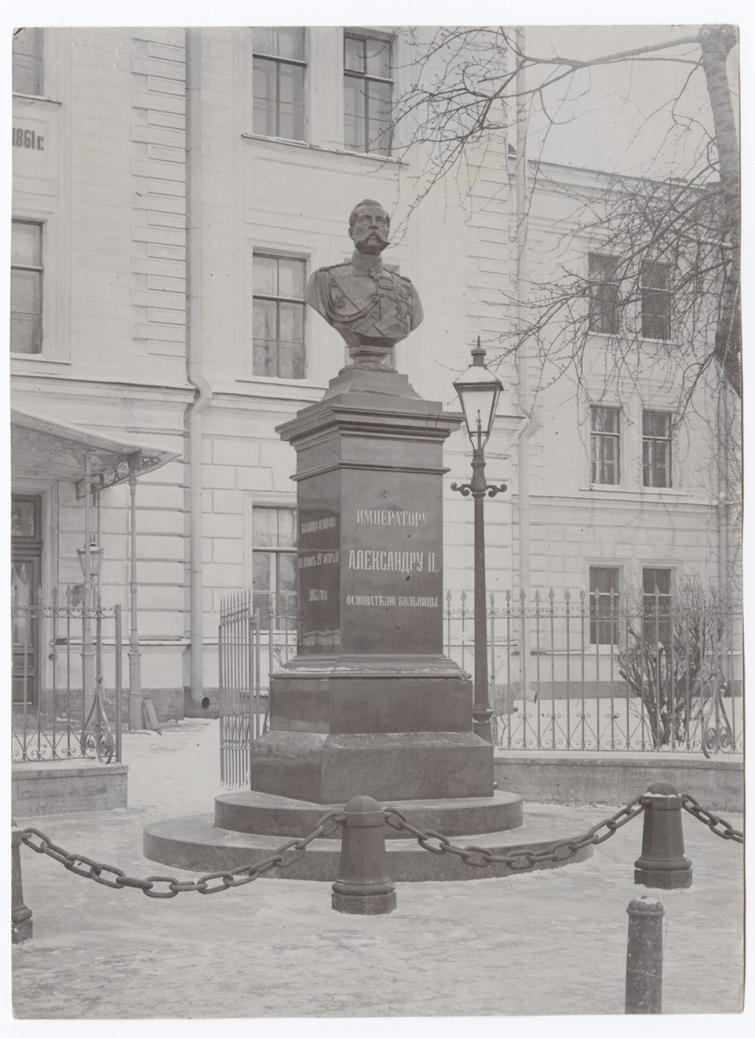 Фото на памятник адреса в спб