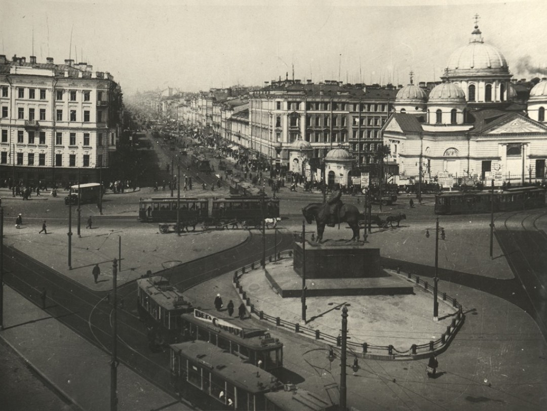 Луна-парк и церковь на Сенной: архивные фотографии исчезнувших зданий и  памятников | Sobaka.ru