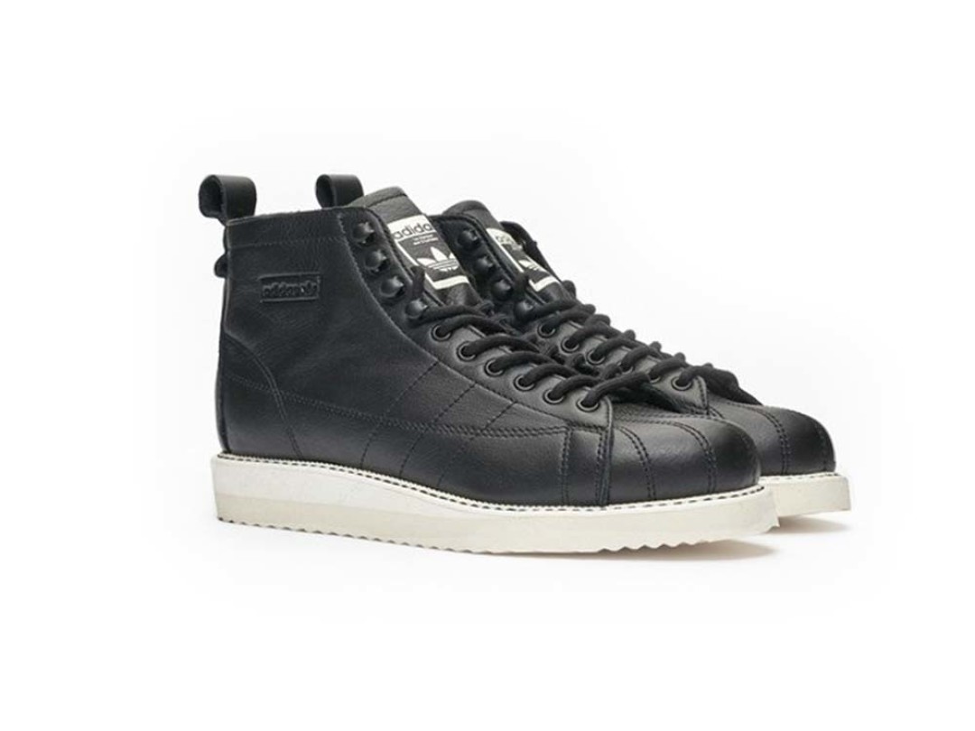 Adidas: прежняя цена 9990 руб. — новая цена 3999 руб.