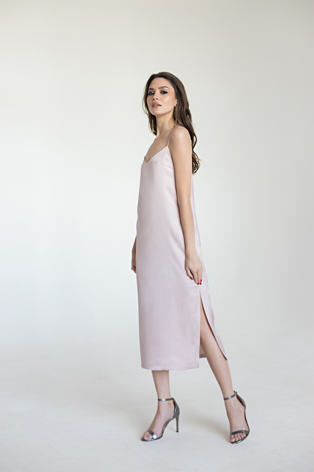 Платье, 7999 руб.