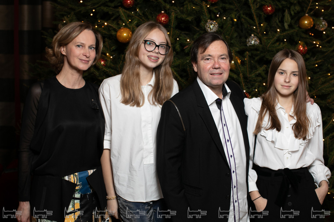 Марина Гисич. Саша Аркерос, Жан Габриэль Аркерос, Яна Аркерос