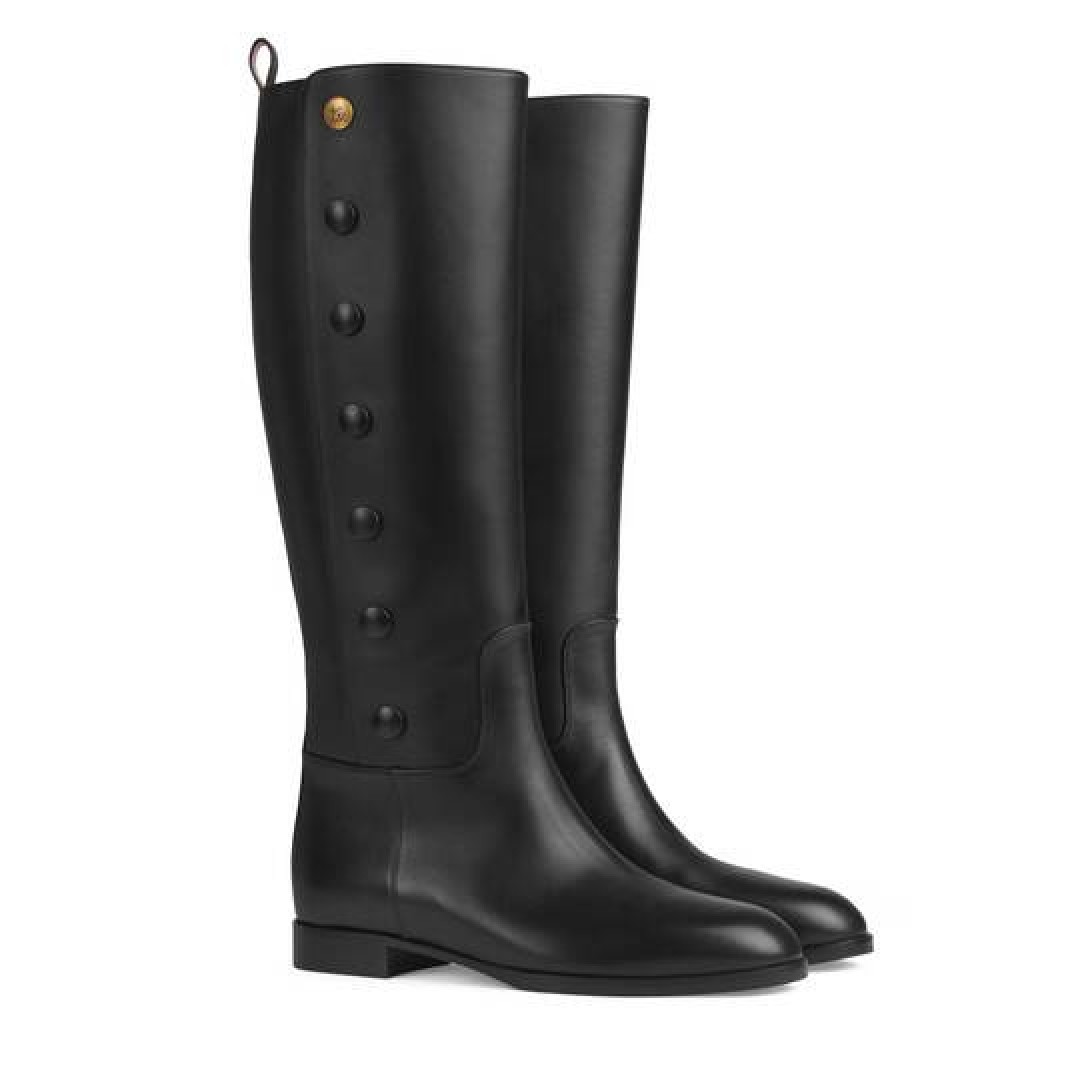 Декорированные сапоги GUCCI рублей 103 500 farfetch.com