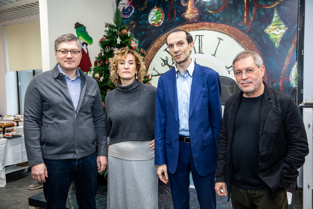Юлиана Слащева (председатель правления киностудии «Союзмультфильм»), Михаил Леонтьев (пресс-секретарь «Роснефти») на презентации нового мультфильма
