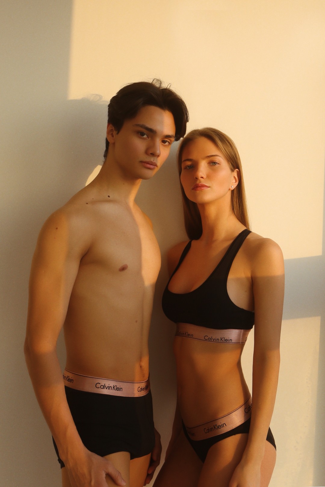 Боксеры, 3 100 ₽. Топ-бралет, 3 500 ₽. Трусики-бикини, 2 200 ₽