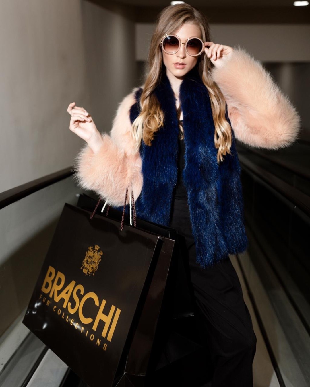 Полушубок из финской лисы Braschi, цена со скидкой 105 000 ₽ (вместо 215 000 ₽)