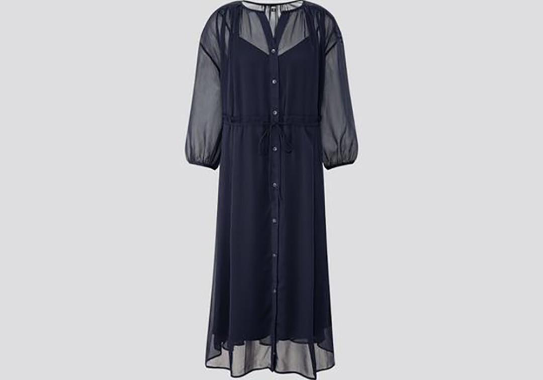 Платье из шифона UNIQLO, 2 999 рублей (UNIQLO)