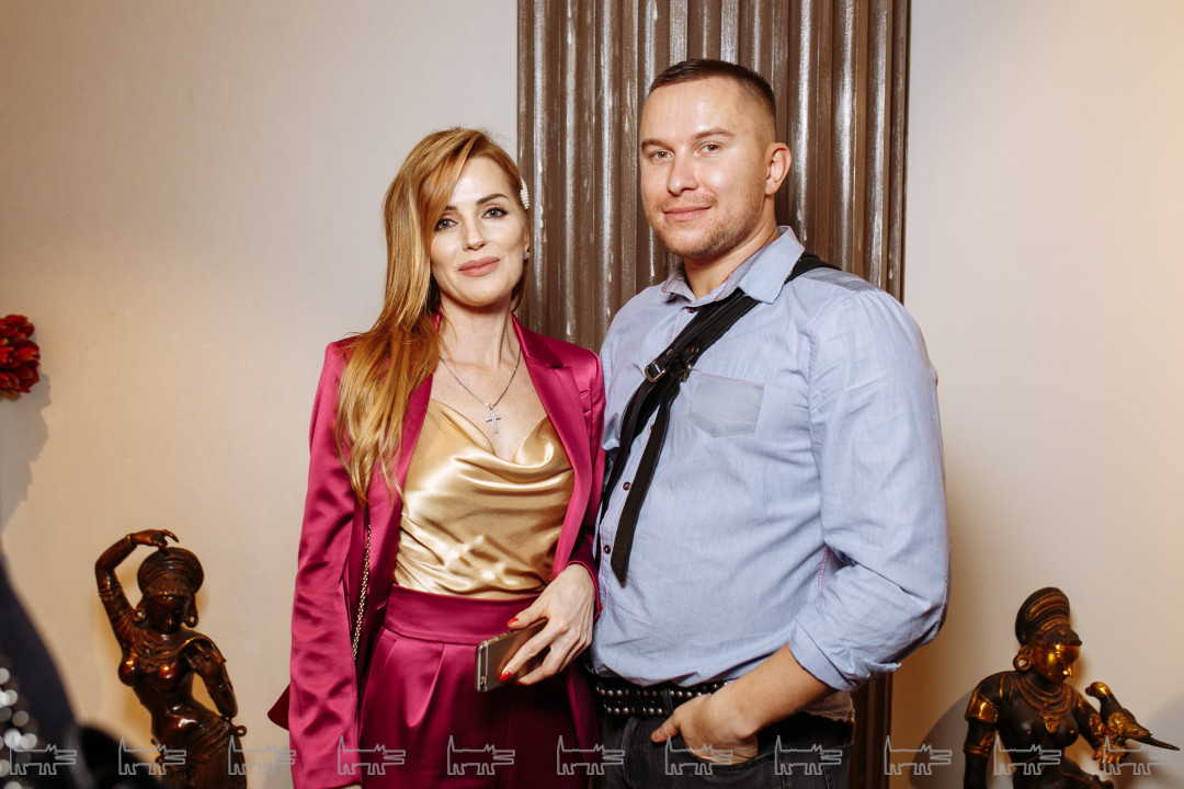 Олеся Саркисян, Дмитрий Азаров