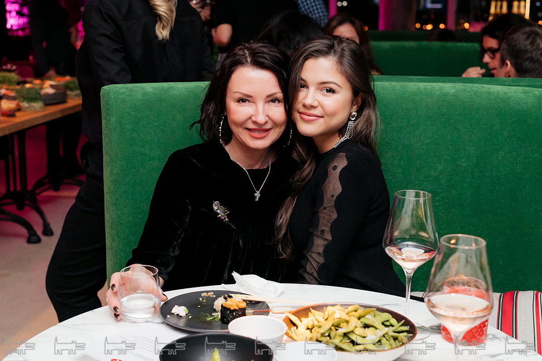 Алена Захарченко, Анастасия Захарченко