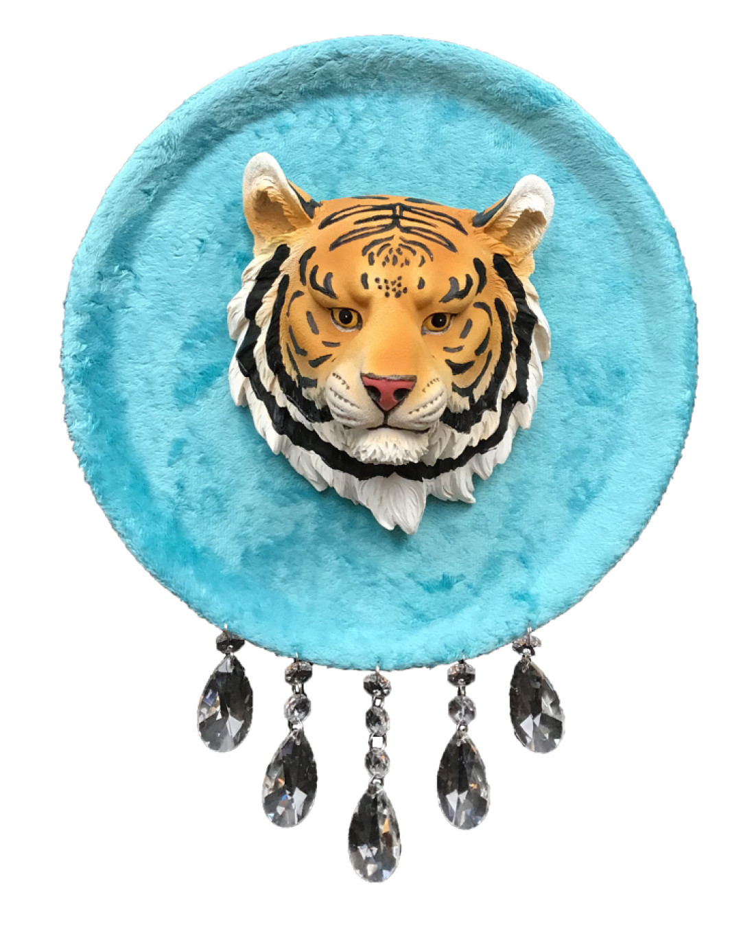 Объект московской художницы Алины Глазун. MYTH Gallery