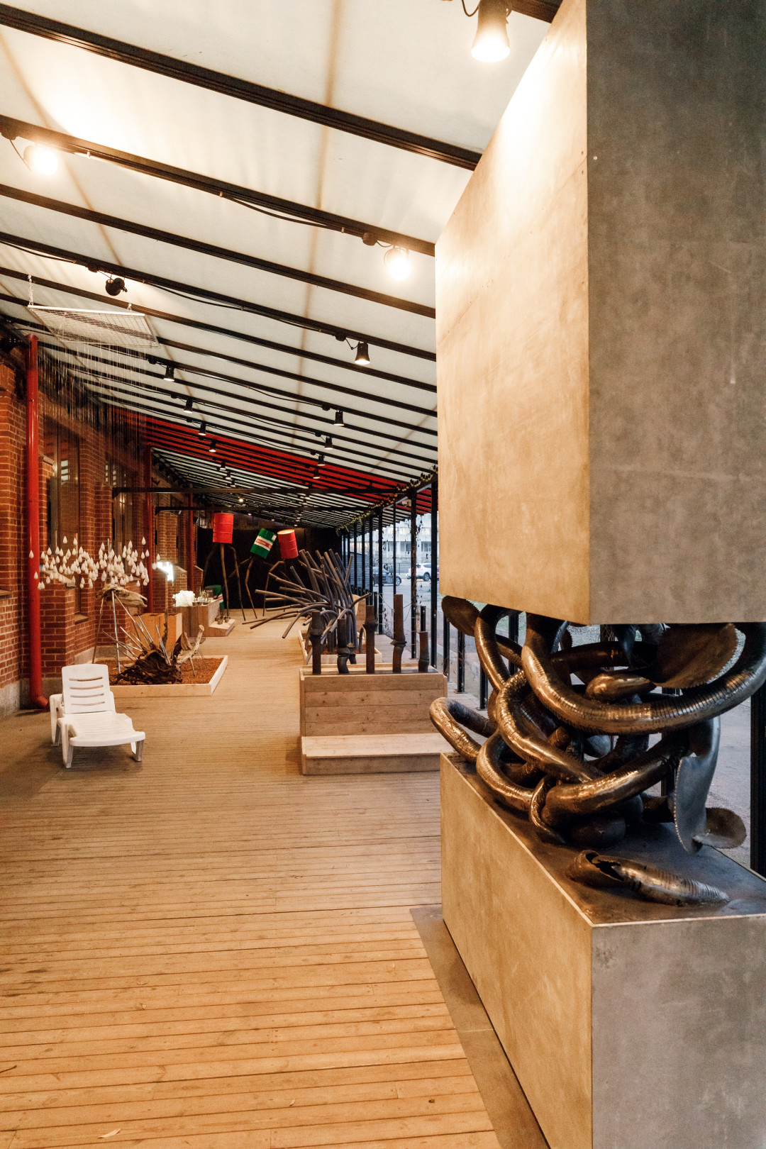 Инсталляция «Т.Р.А.В.А», Арт-группа «Ес.Ка.Эм»