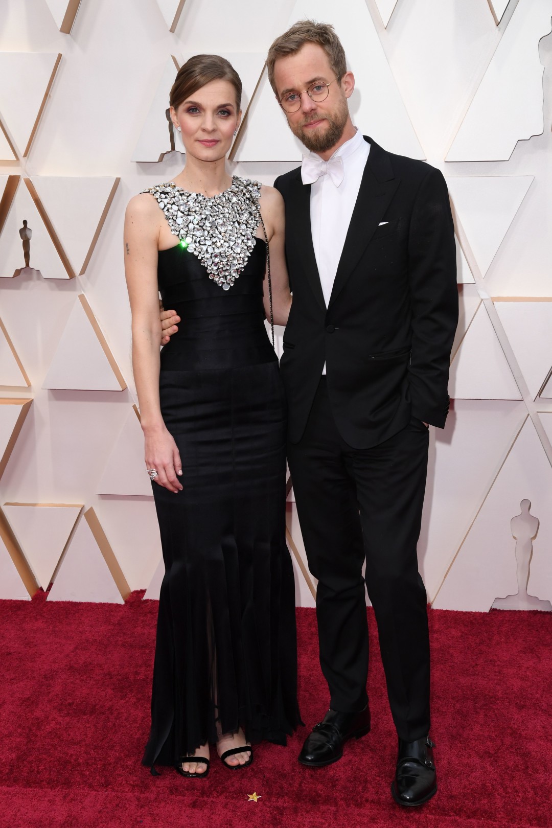 Хильдур Гуднадоуттир в Chanel и Сэм Слейтер